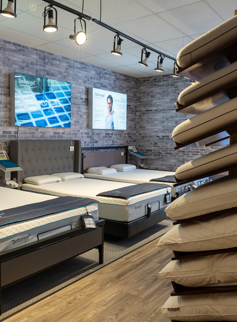 WR_PNG_MAG_VERTICALE_760X1032_FLEURY_2 Mattress displays in the Ahuntsic store showroom
