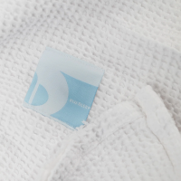 blu baia jetee blanc gros plan